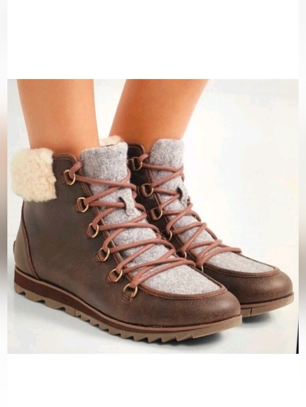 Sorel Harlow Lace Up Cozy Brown Grey Shearling Ankle Waterproof Boots Size 9